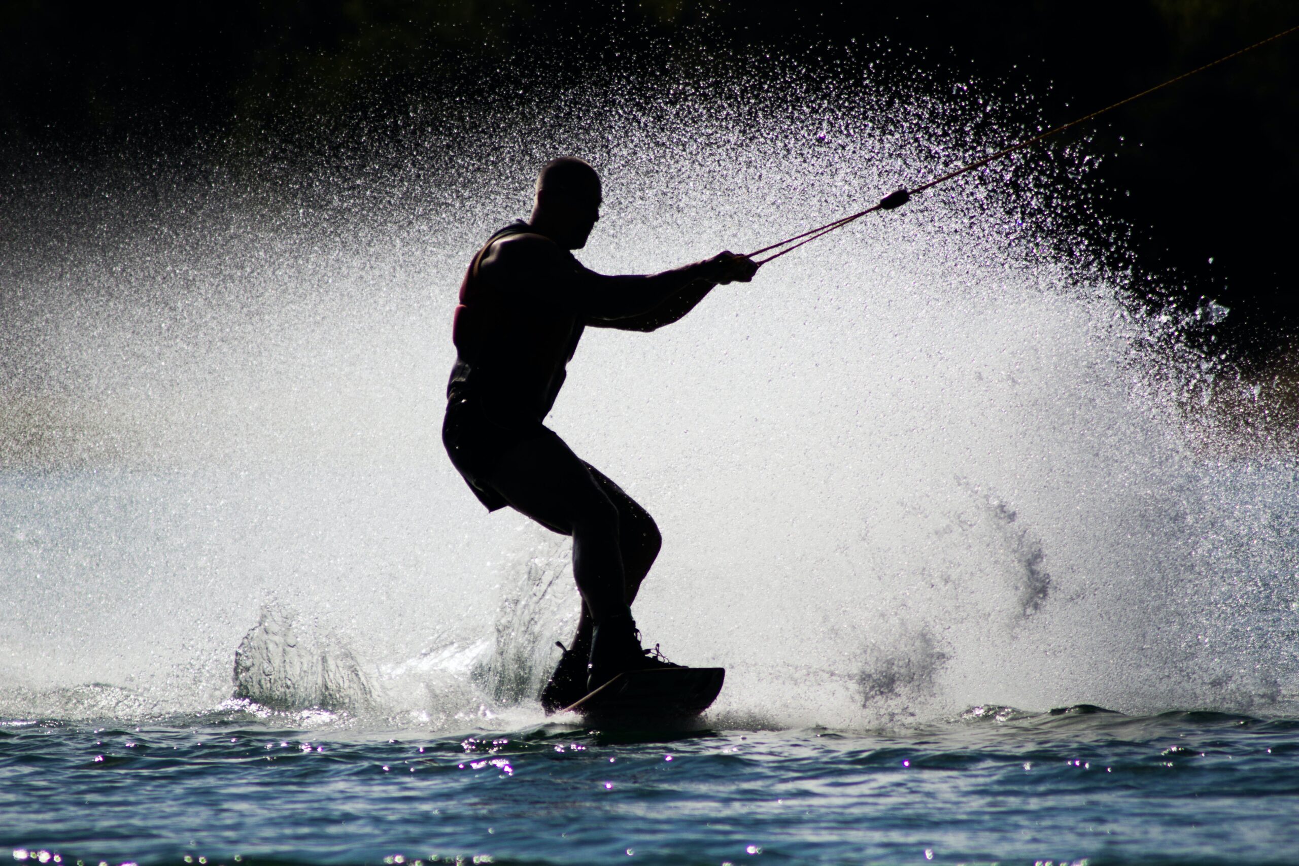 Wake & Ski Boat