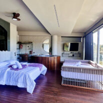 Lake Suite - Image 4