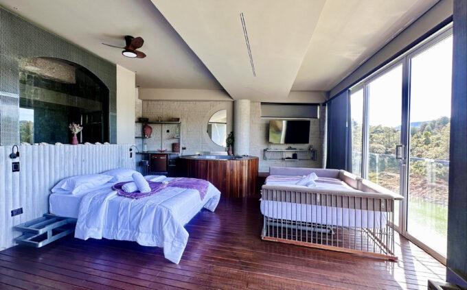 Lake Suite - Image 7