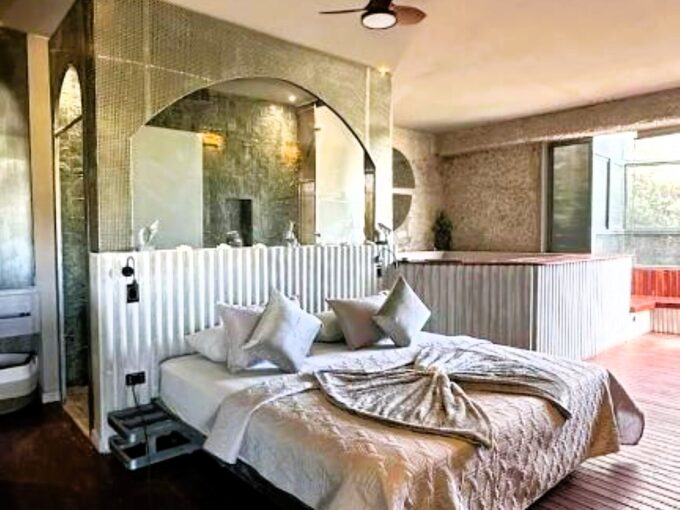 Corner Suite Balcony - Image 2