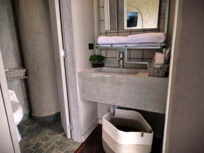 Pool Suite - Image 10