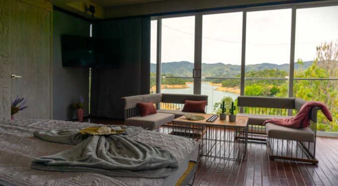 Lake View Balcony Suite - Image 7