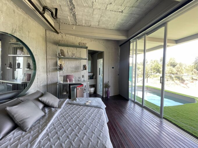 Pool Suite - Image 4