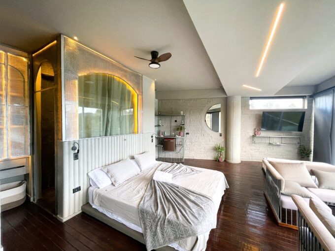 Lake Suite - Image 3