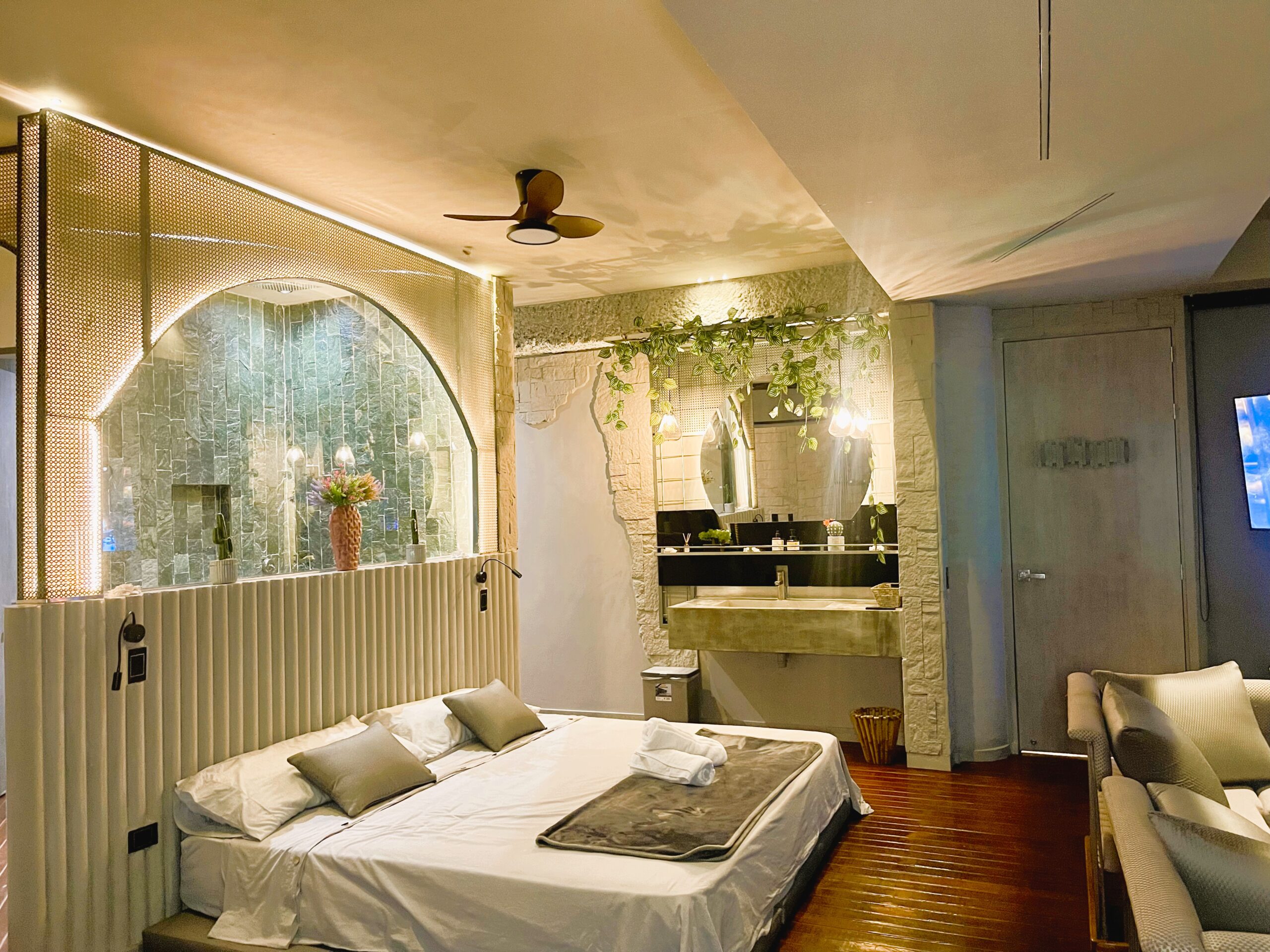 Lake View Balcony Suite