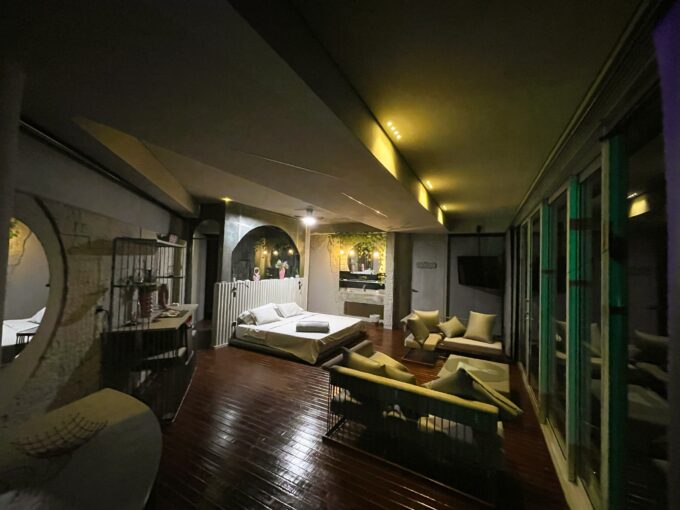 Suite III: Elemynt Guatape
