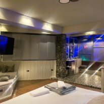 Garden Suite - Image 11