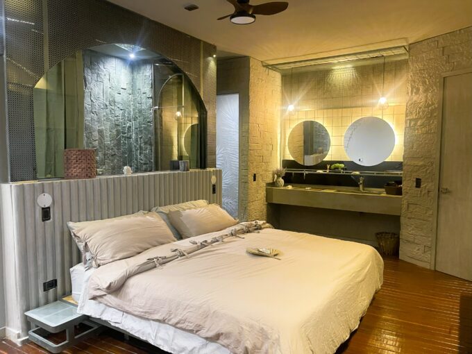 Standard Suite - Image 6